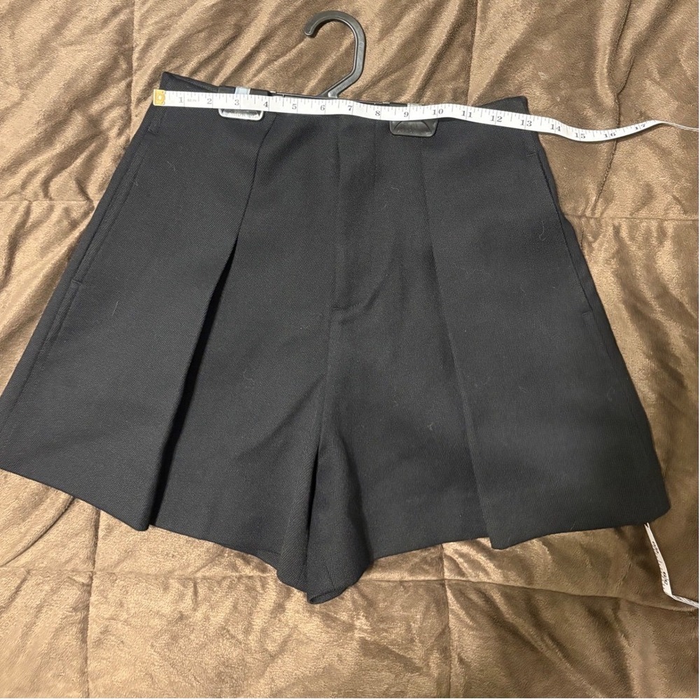 MO&Co. Black High Waisted Wool Blend Pleated Shorts MBB3SOT003-W08 Womens S - Picture 4 of 6